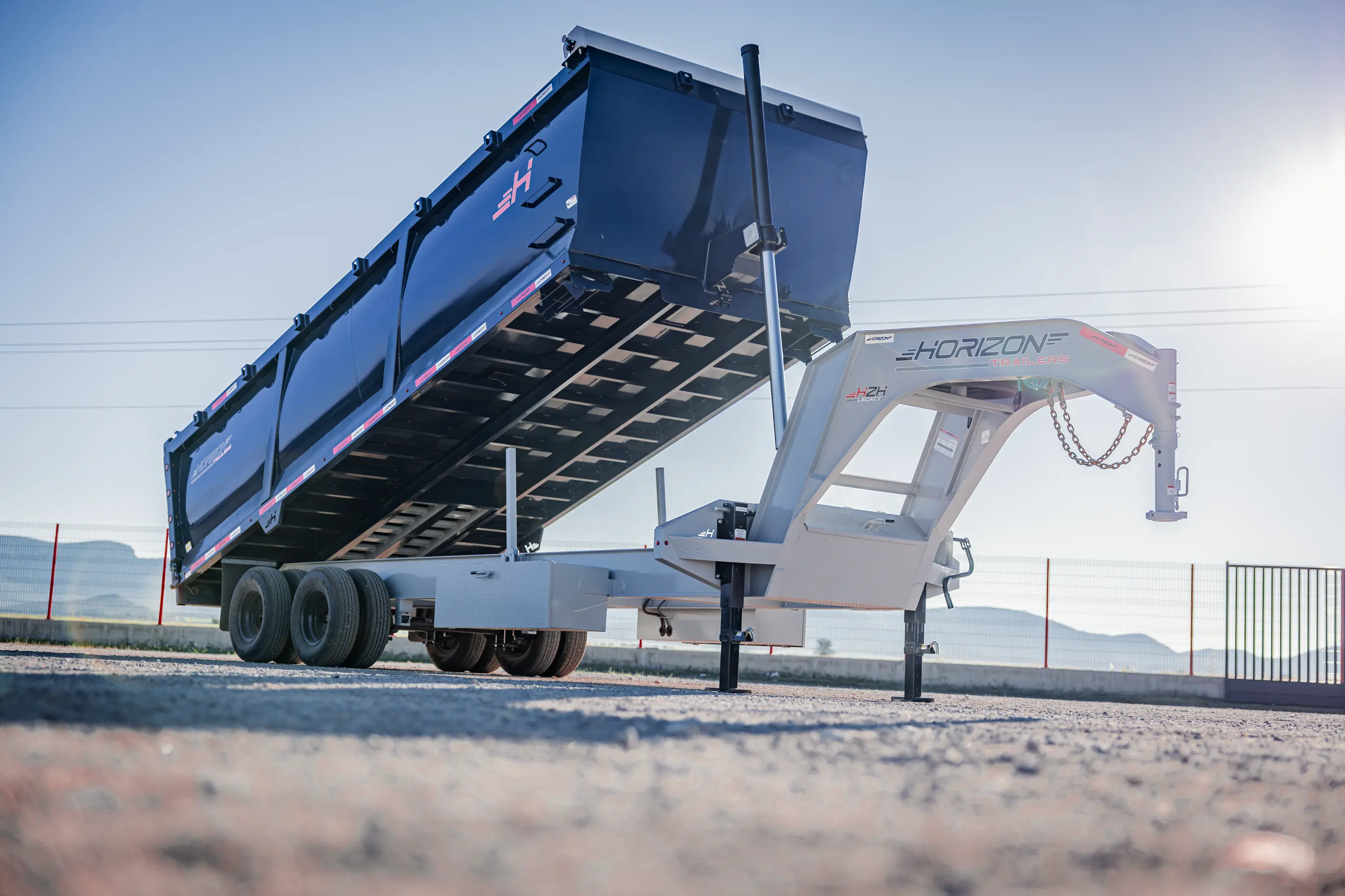 horizon trailers img